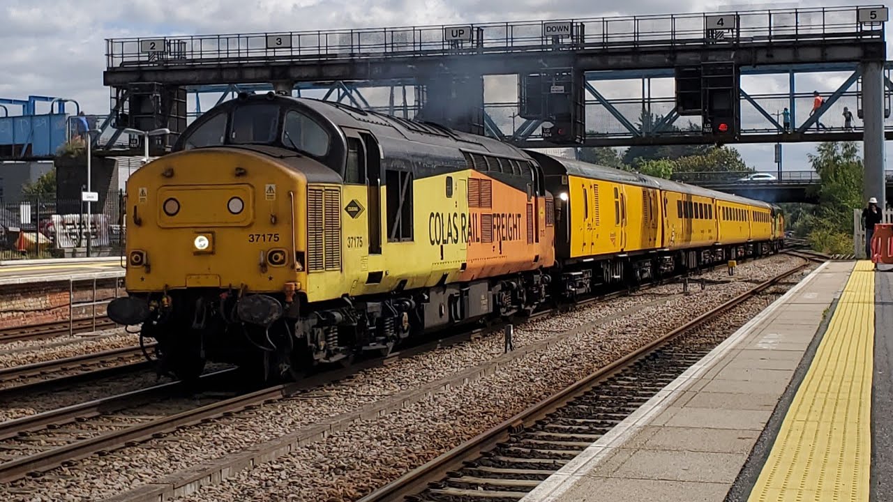 Trains at Lincoln Central (19/08/2023)