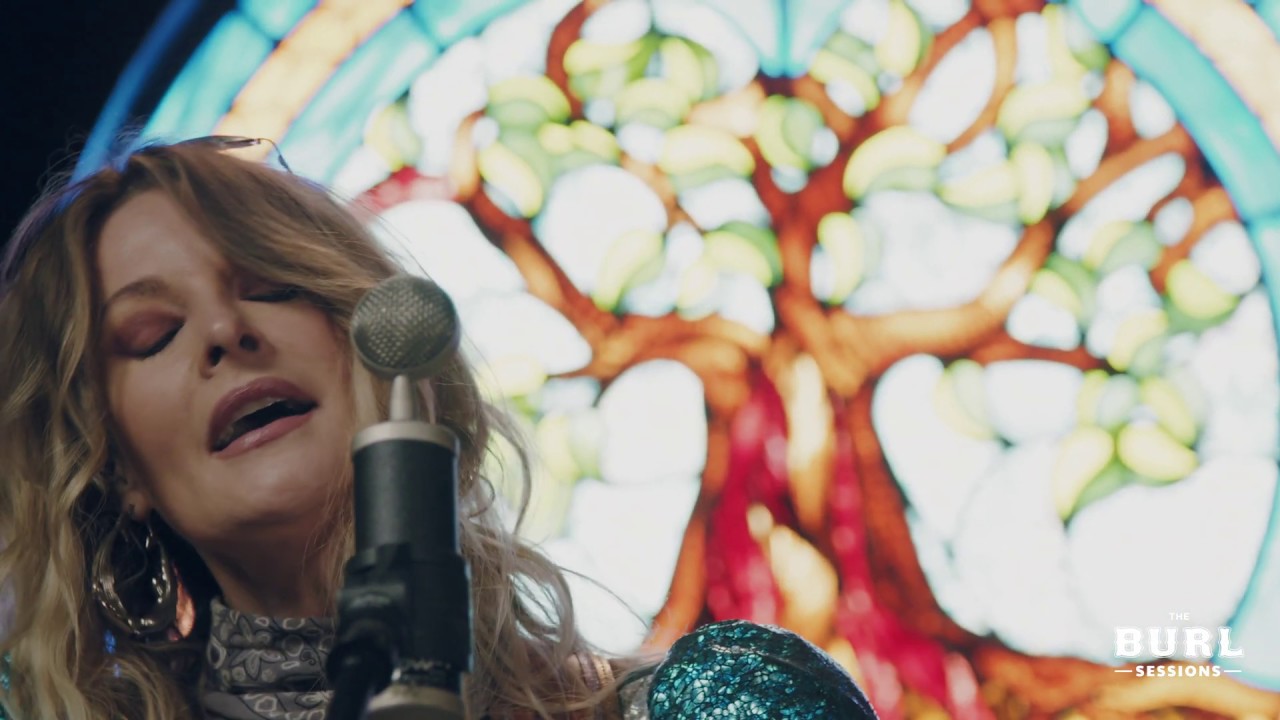 The Burl Sessions: Elizabeth Cook - Dharma Gate