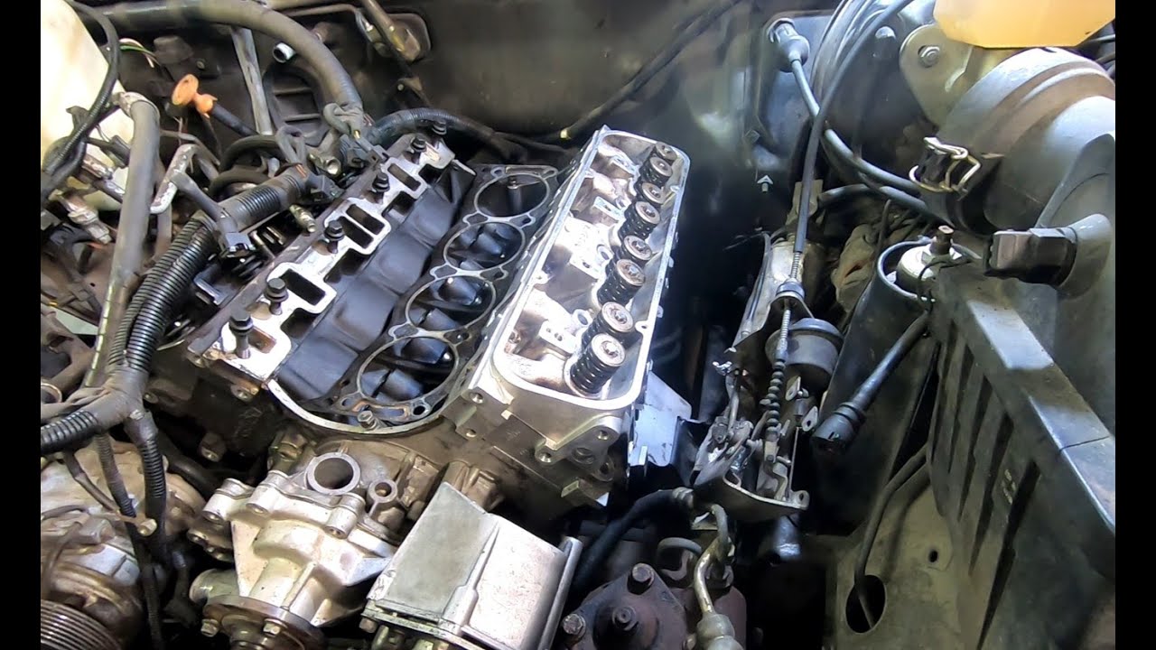 How To Install & Torque ARP Head Studs on a Rover V8 - 1997 Land Rover Discovery - 
