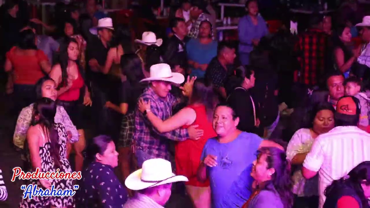 La Cumbia del Sapito - Calixto Méndez en vivo en la Horqueta Pob. 12, Uxpanapa, Ver. Mex.