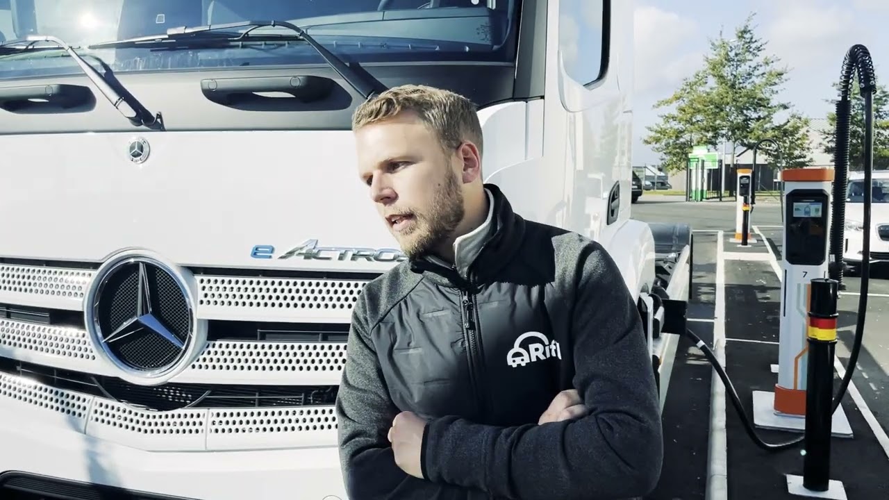 Sveriges första laddpark för tung trafik.