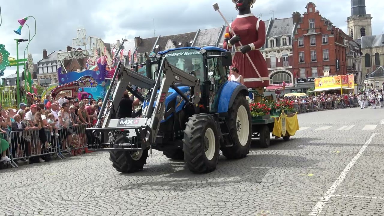défilé 15 août cambrai 2023