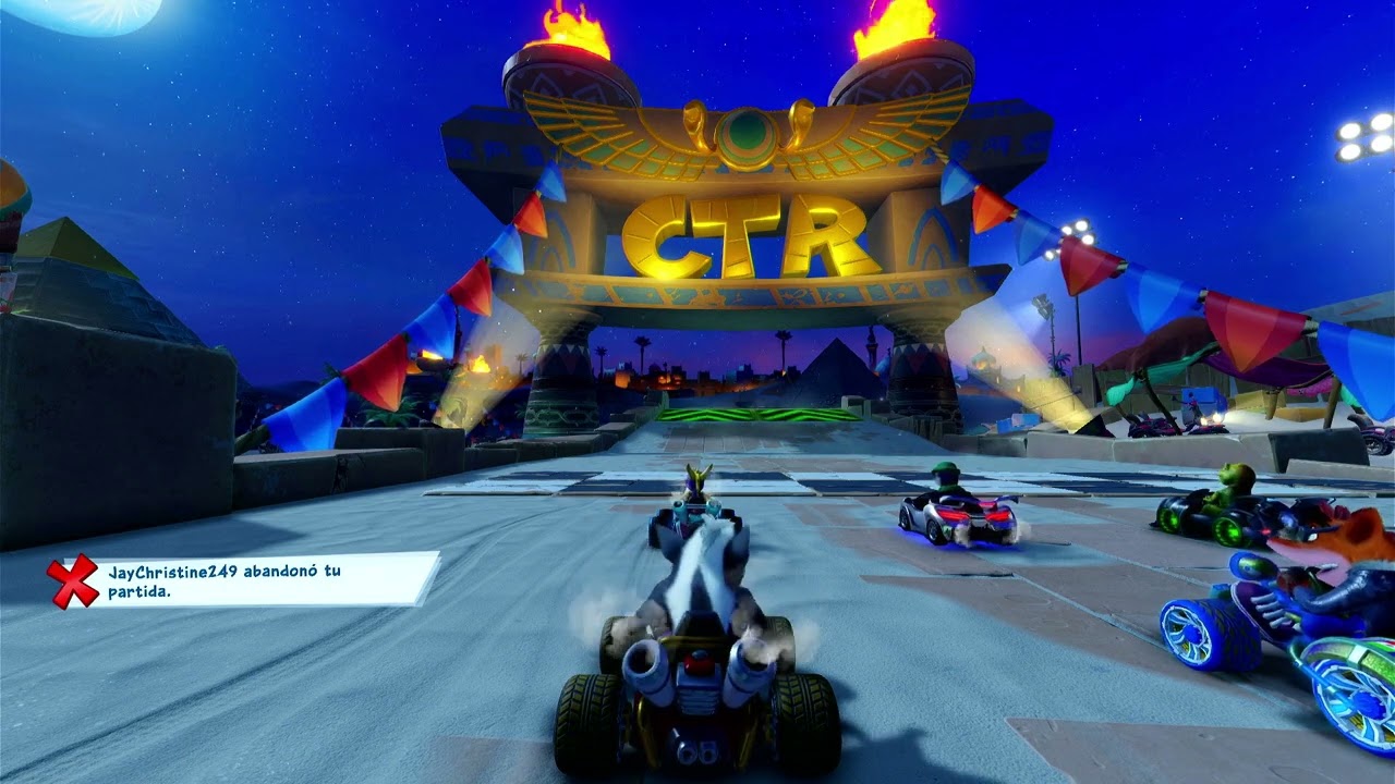 Jugando a CTR online en 2024 en Xbox Series S.