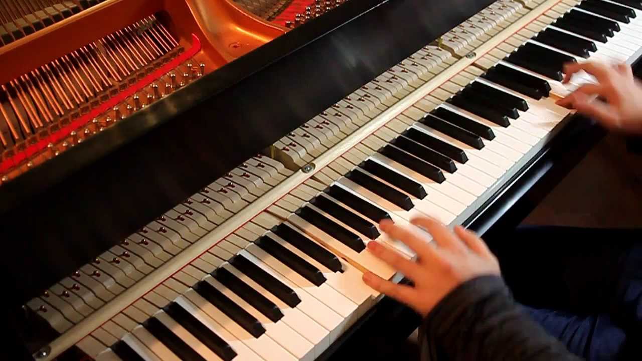 ryo / Hatsune Miku - MELT (piano)