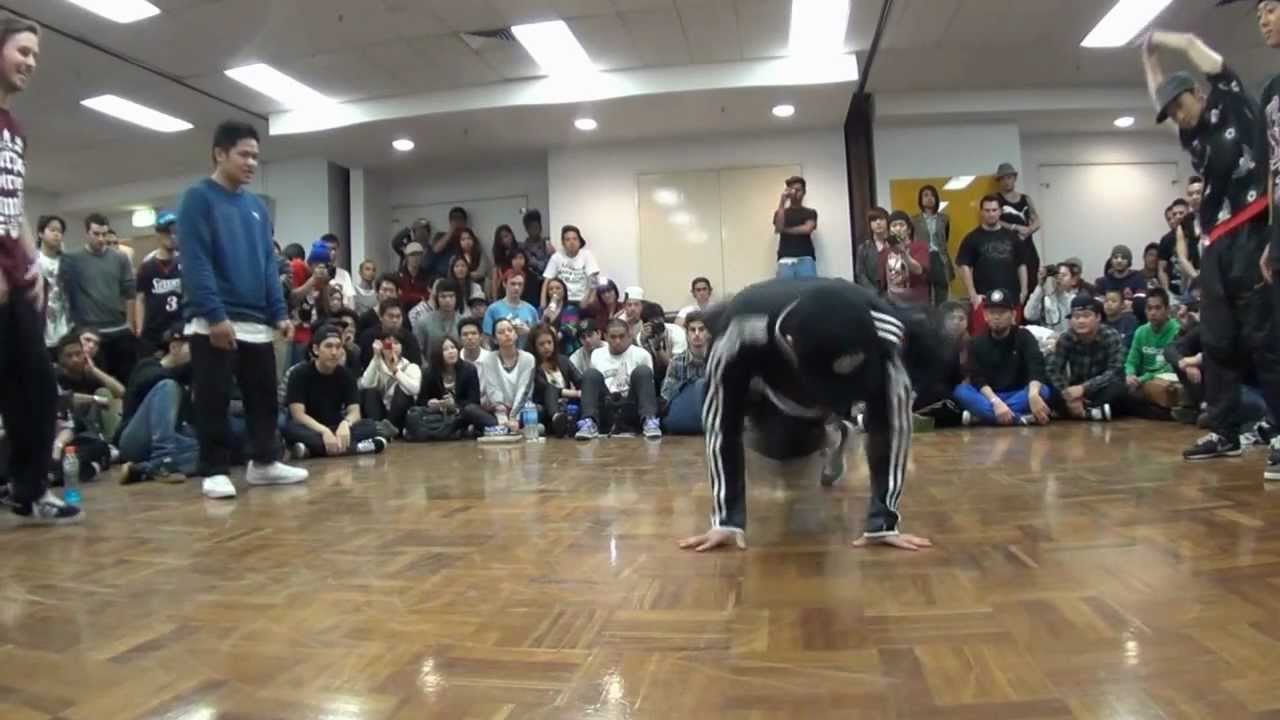Jinjo crew vs 1 4 3 Liverpool St. Familia - 3on3 Round 1: DESTRUCTIVE STEPS 4