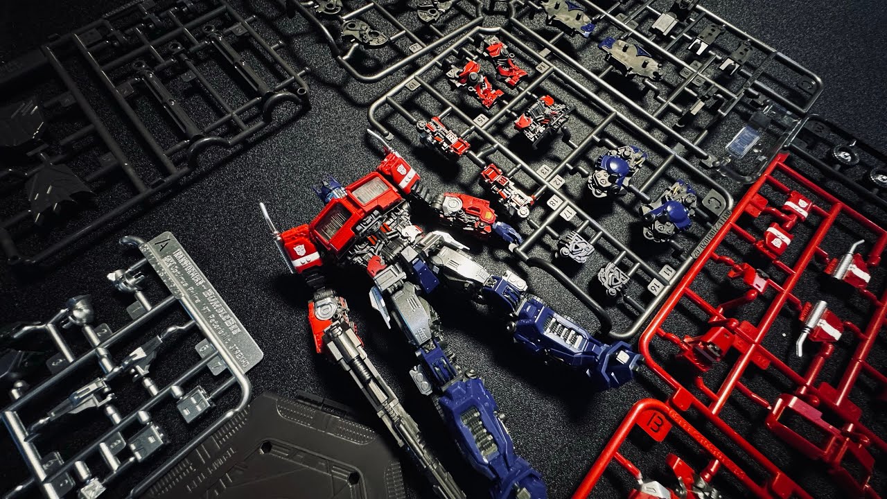 The most valuable item ‼️ Trumpeter Optimus Prime SK09