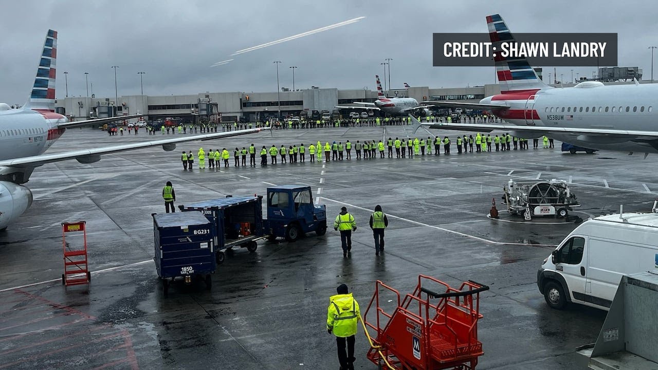 Traveler shares moment of humanity on Charlotte tarmac after airline employee dies