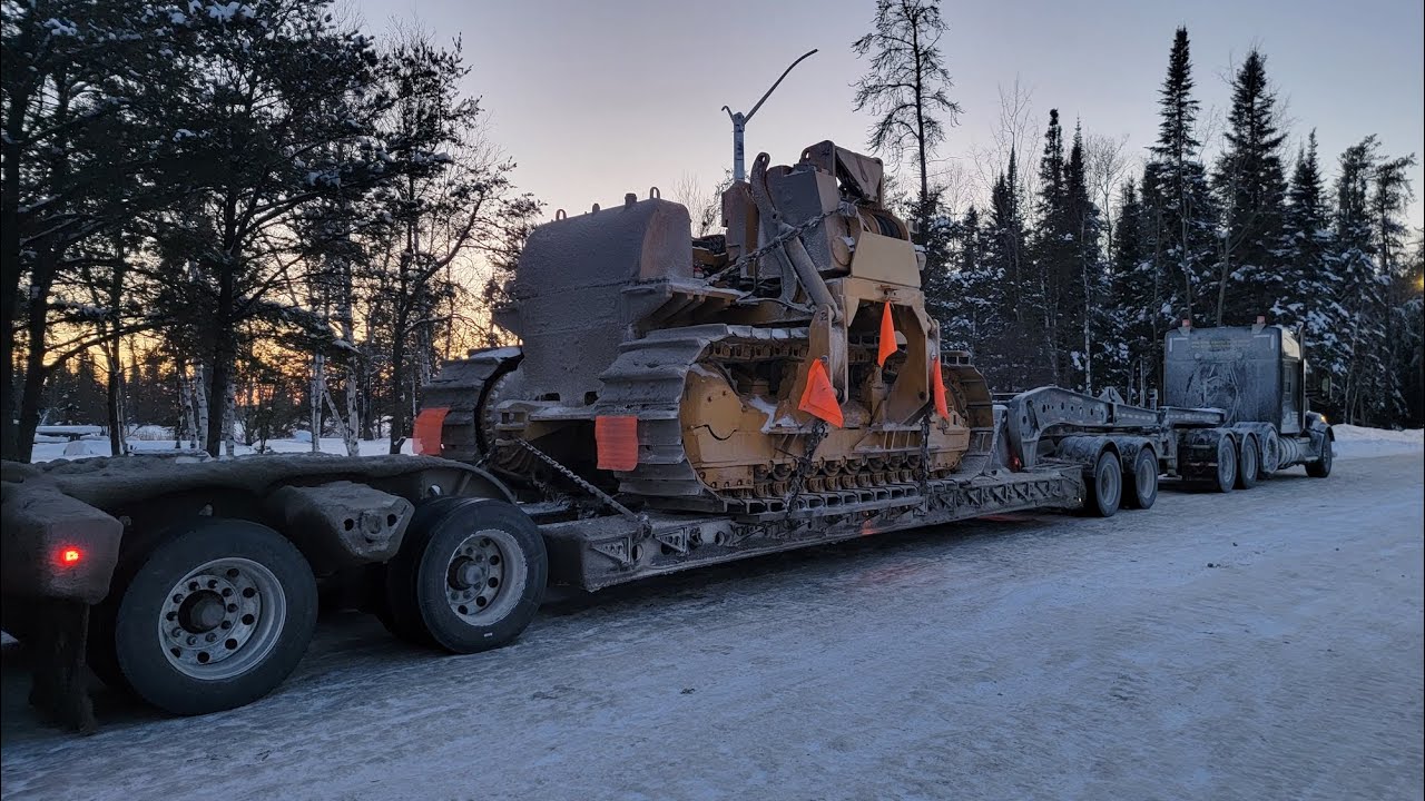 Trucking thru the snow - Hearst, ON