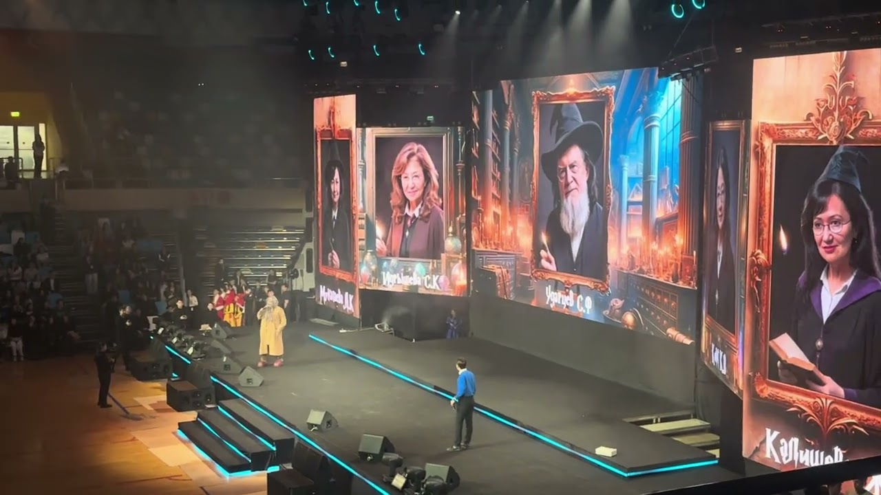 Выступление высшей школы права (ВШП) на тридцатилетие университета MNU (КазГЮУ) с трибуны