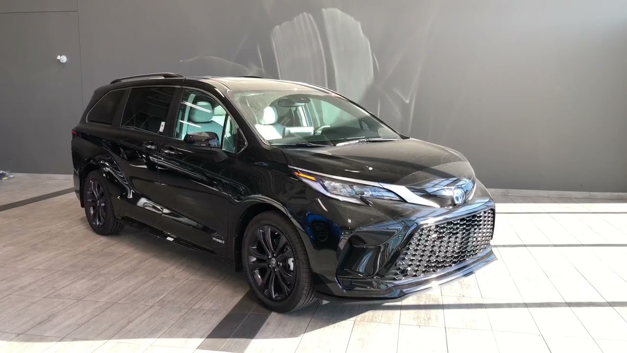 2021 Toyota Sienna Hybrid XSE 7-Passanger FWD Review
