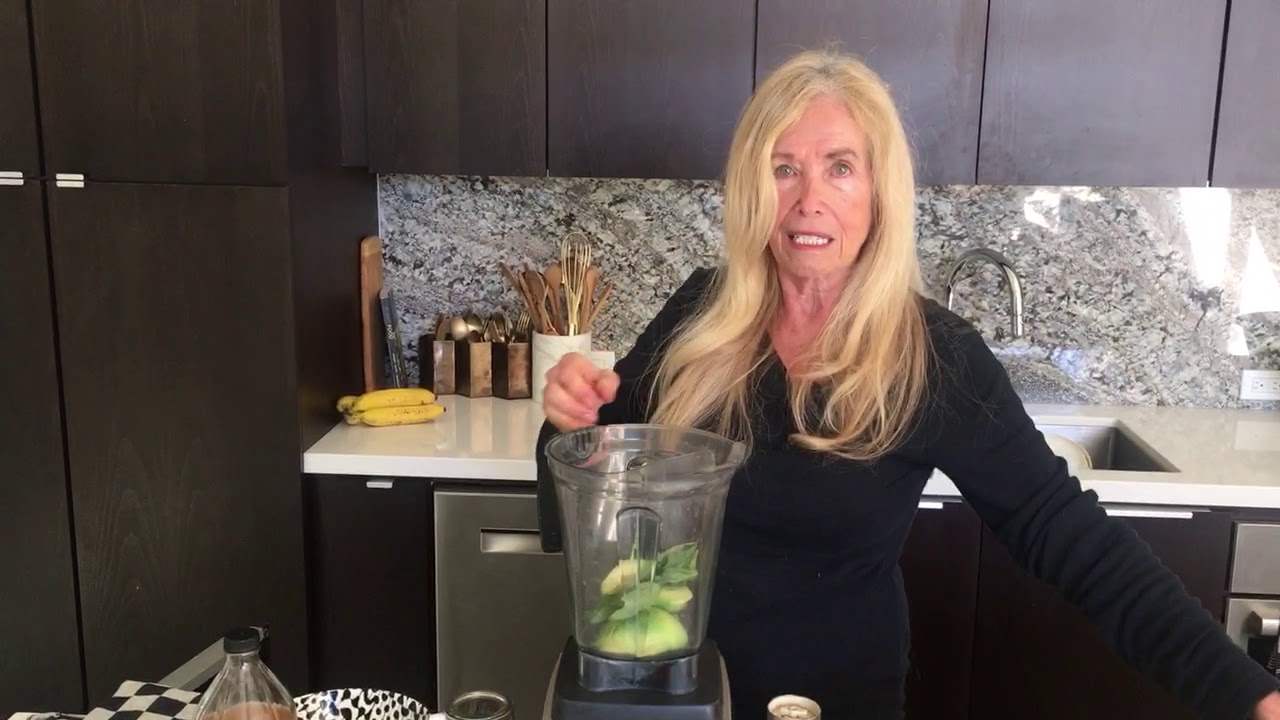 How Mimi makes a salad interesting!