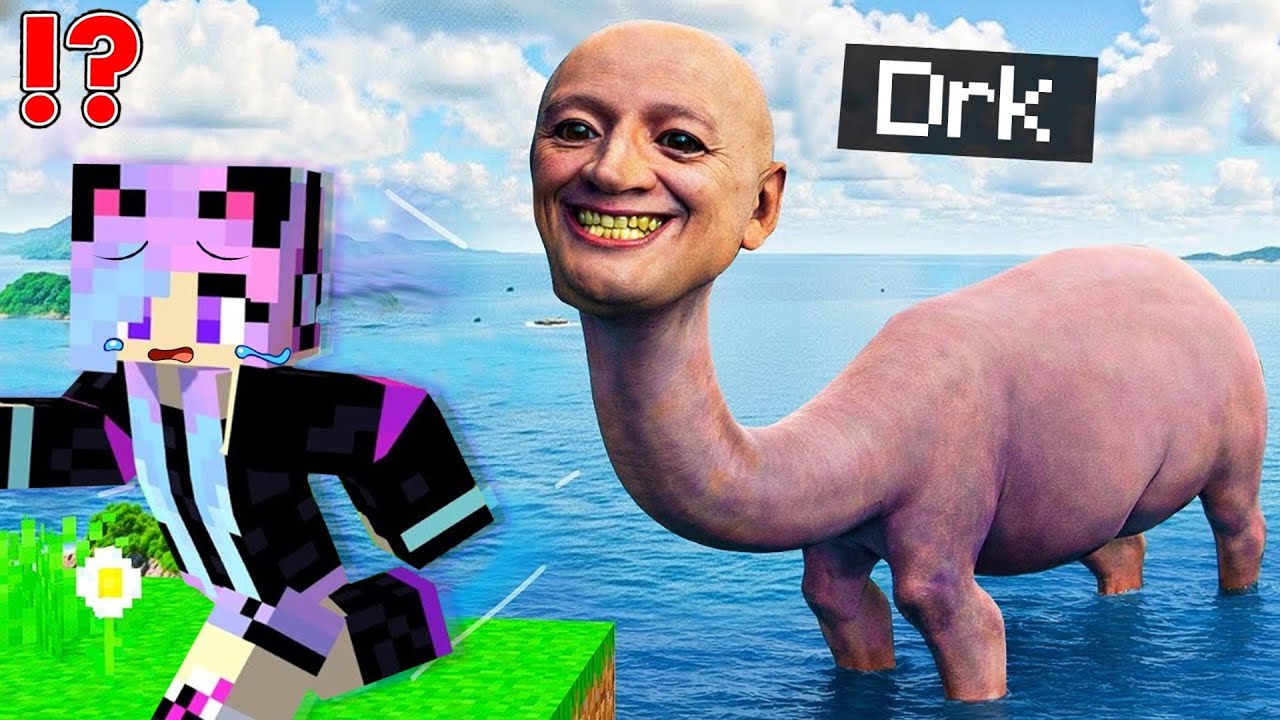 I Pranked My Friends With HUMAN HEAD SEA MONSTER in Minecraft!