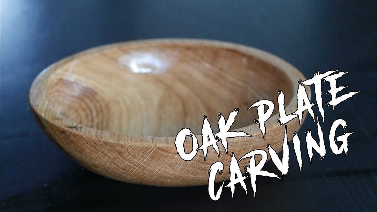 Assiette en chene à la meuleuse. Wooden plate carving