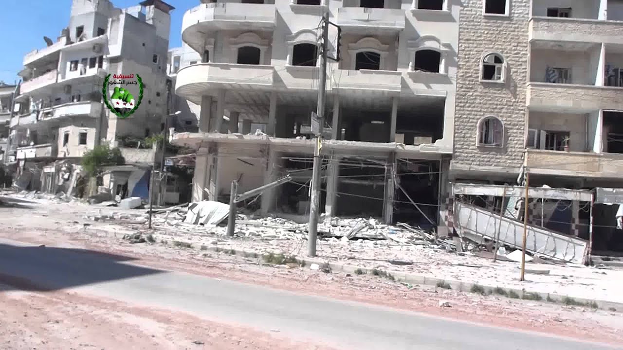 جولة داخل احياء مدينة جسر الشغور تظهر حجم الدمار الذي طال المدينة جراء قصف الطيران الحربي والمروحي