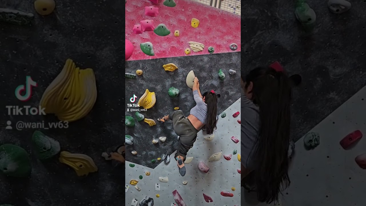 Crimpy v5 overhang! Finally I got it!😭😭#boulderingday #climbinglife #climbing #climb #bouldering