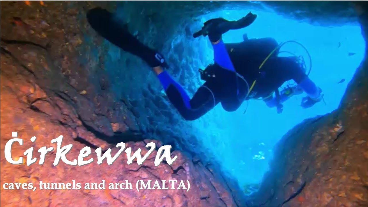 Paolo VDL: Best Dives in MALTA - Ċirkewwa: caves, tunnels and arch (light: #Orcatorch D550)