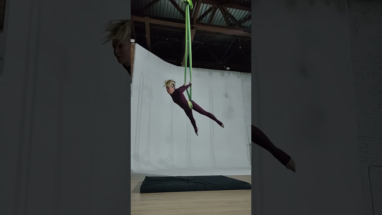 #aerialhammock #aerialhammocktrick #aerialhammocktricks #aerialhammockdance #воздушнаягимнастика
