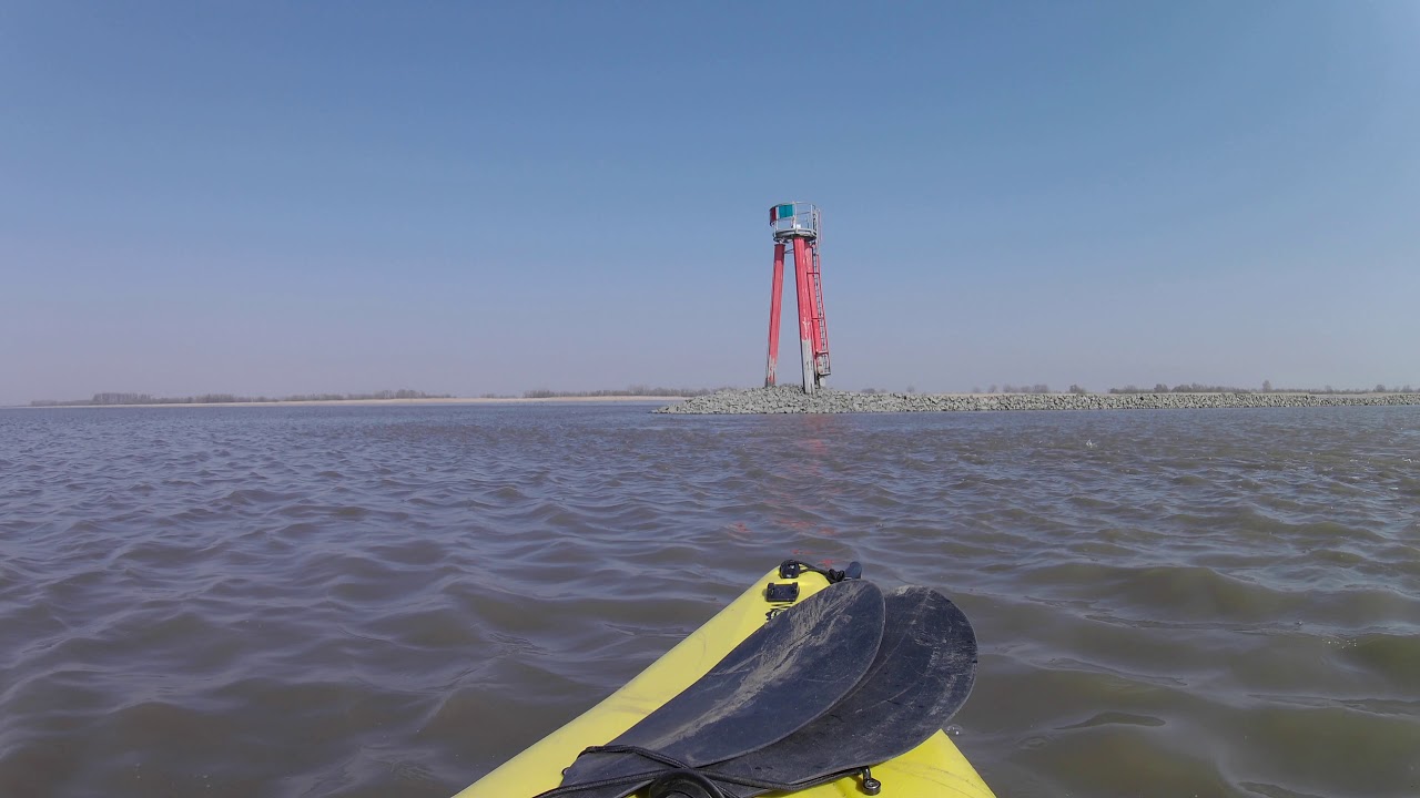 Gef&auml;hrliches Kehrwasser auf der Elbe - Pinnaum&uuml;ndung