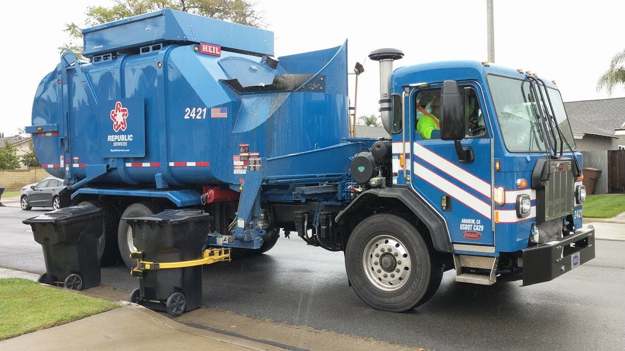 Anaheims First Peterbilt 520 CP Rapid Rail!