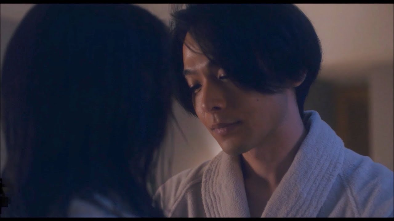 中村倫也、禁断のバスローブ姿＆初デートシーンのメイキング映像解禁！　映画『美人が婚活してみたら』メイキング映像＆インタビュー