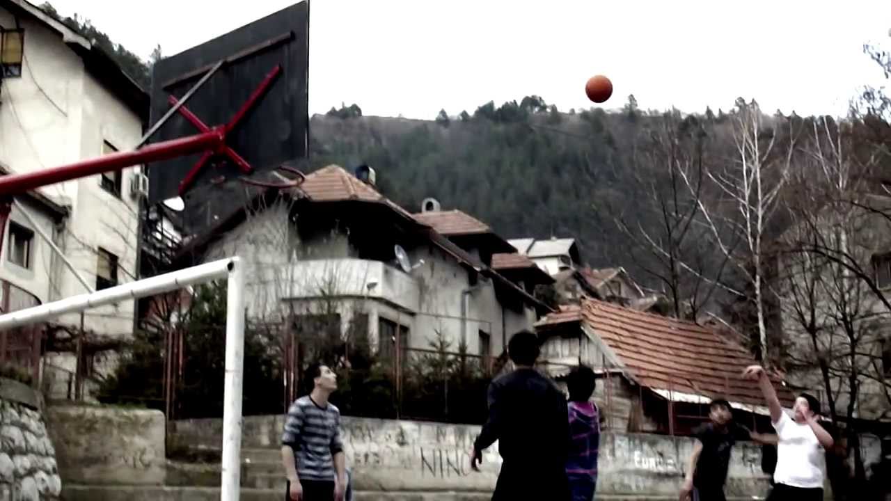 033 - Ovaj Život Nismo Hteli