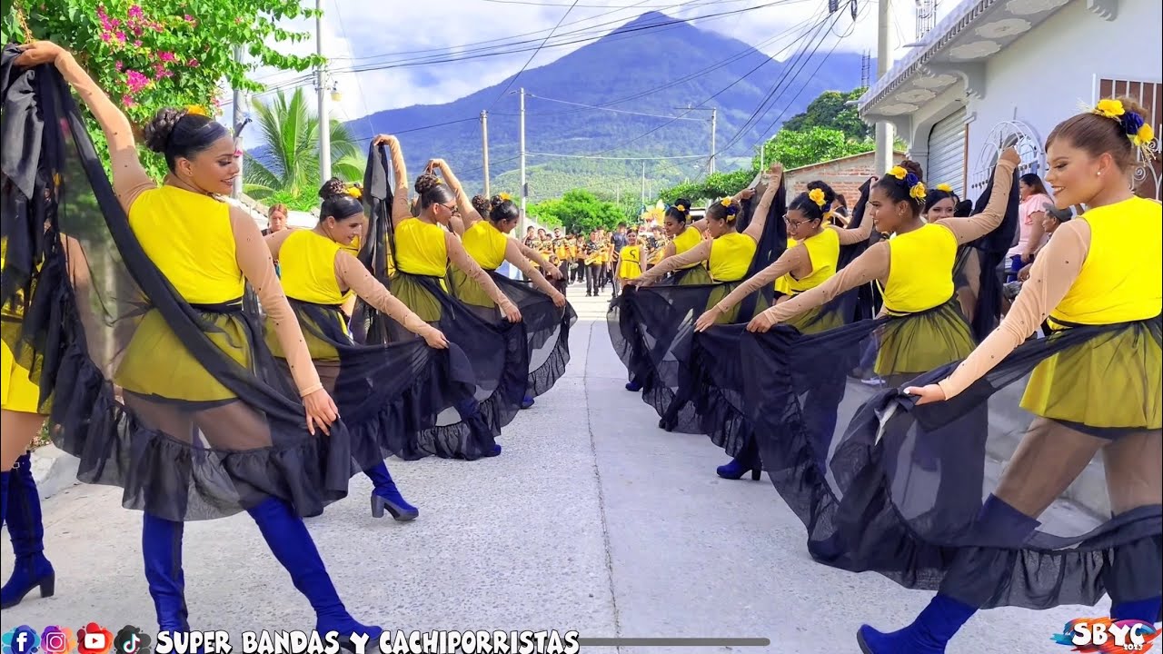Insa en Desfile de Correo en Tepetitan, San Vicente.