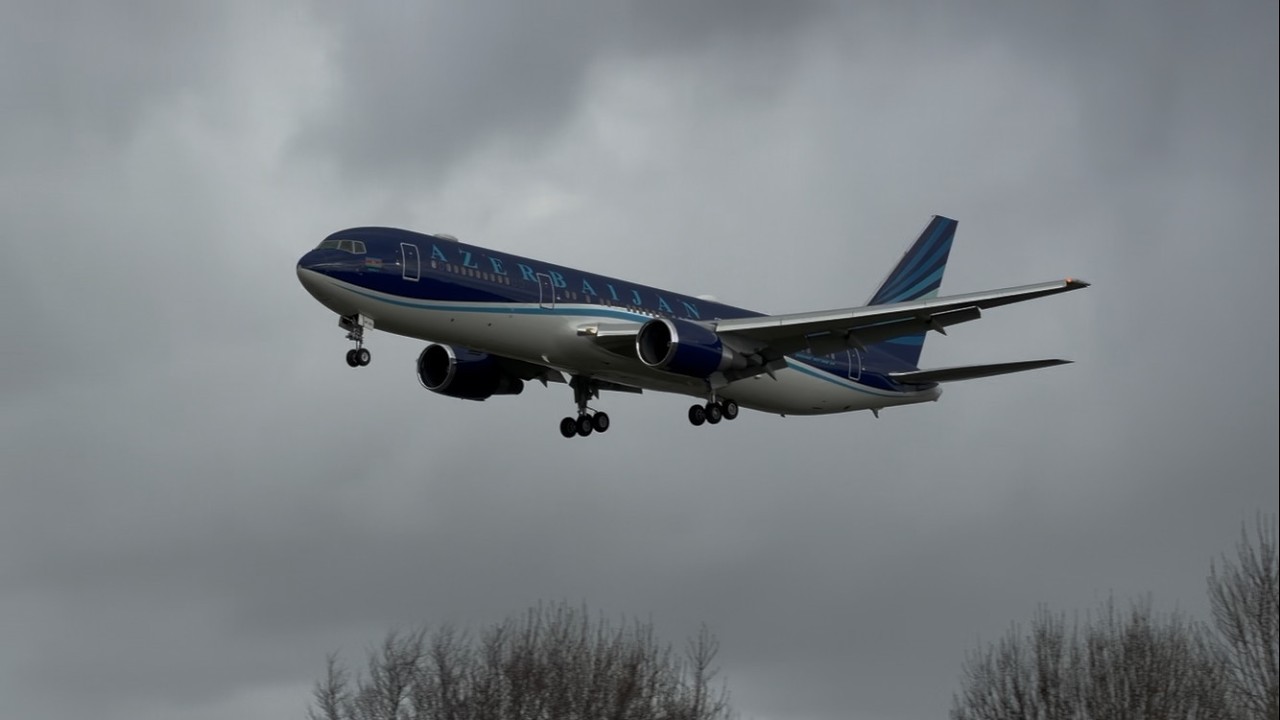 London Heathrow (LHR/EGLL) Plane Spotting 27L Arrivals AZERBAIJAN GOVERNMENT B767