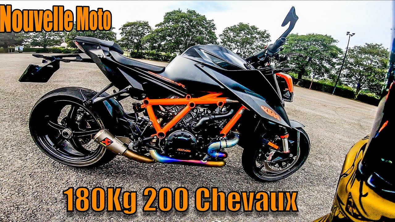 LA KTM 1290 SUPERDUKE R 2020 AKRAPOVIC
