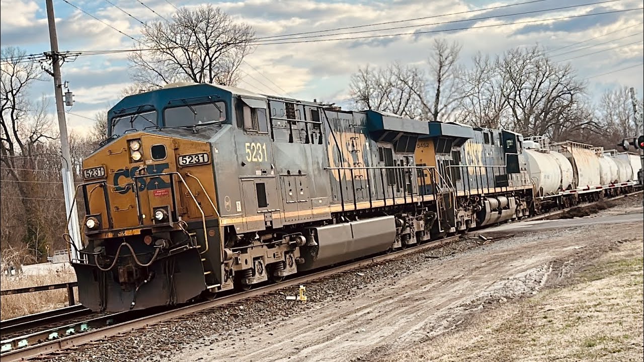 CSX M686 Manifest EB - St. Louis Line 