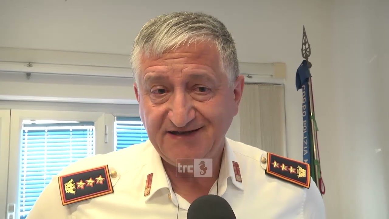 Motorino in sosta vietata, aggrediti quattro agenti della Polizia Locale