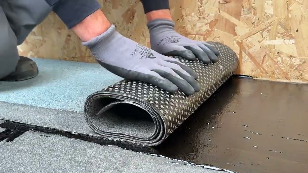 Hoe nagel en lijm je dakrollen op jouw dak met Aquaplan