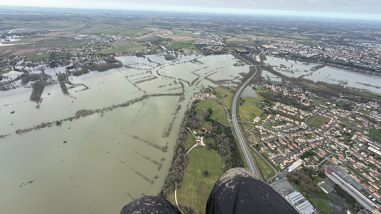 Inondations à Saintes et Cognac – images aériennes spectaculaires Paramoteur ozone viper xc pap 