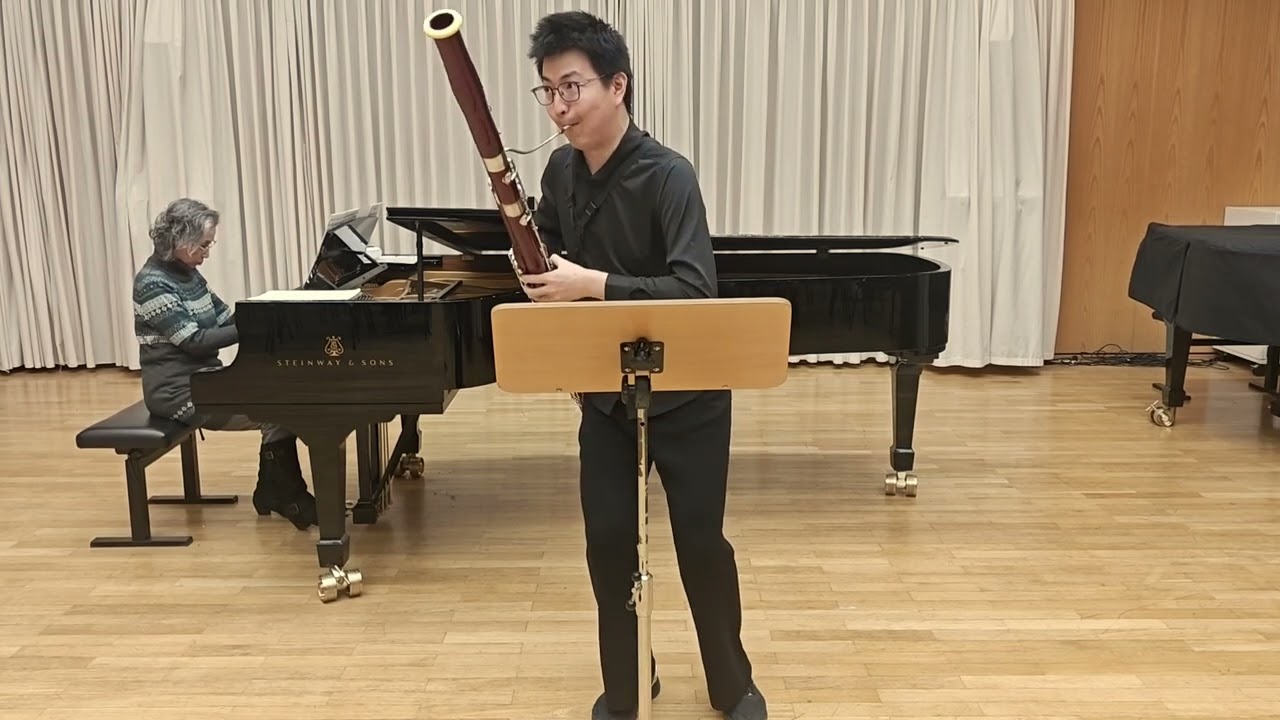Mozart: Konzert KV 191 1. Satz bis zur Reprise und mit Kadenz und 2. Satz Exposition, Yukun Chen