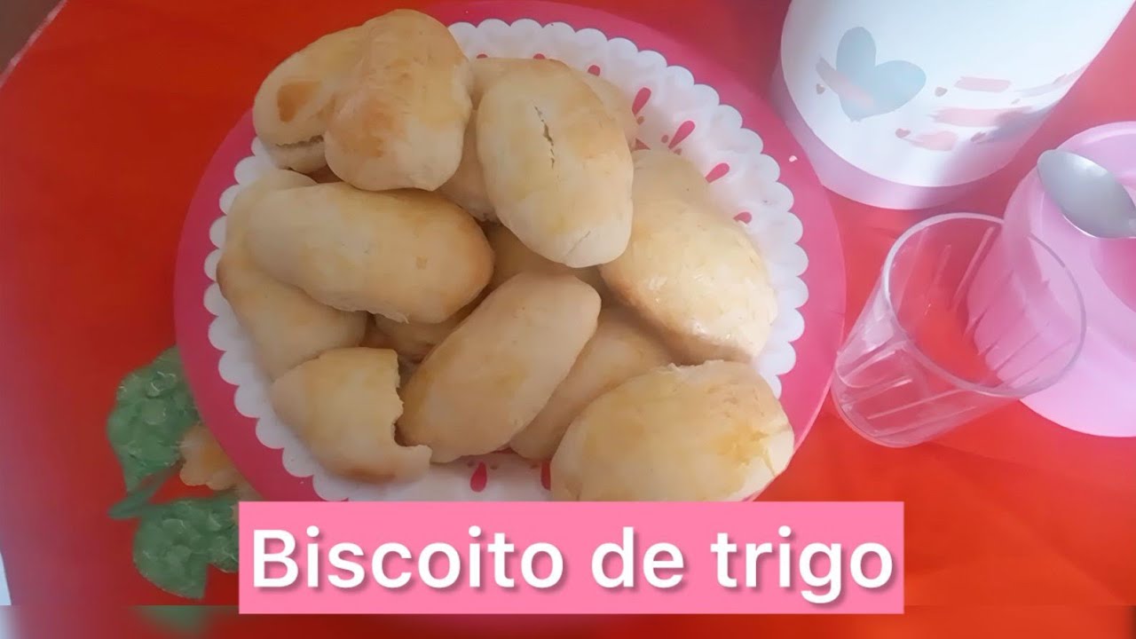 Biscoito de trigo,#com um pouco de pão de minuta 