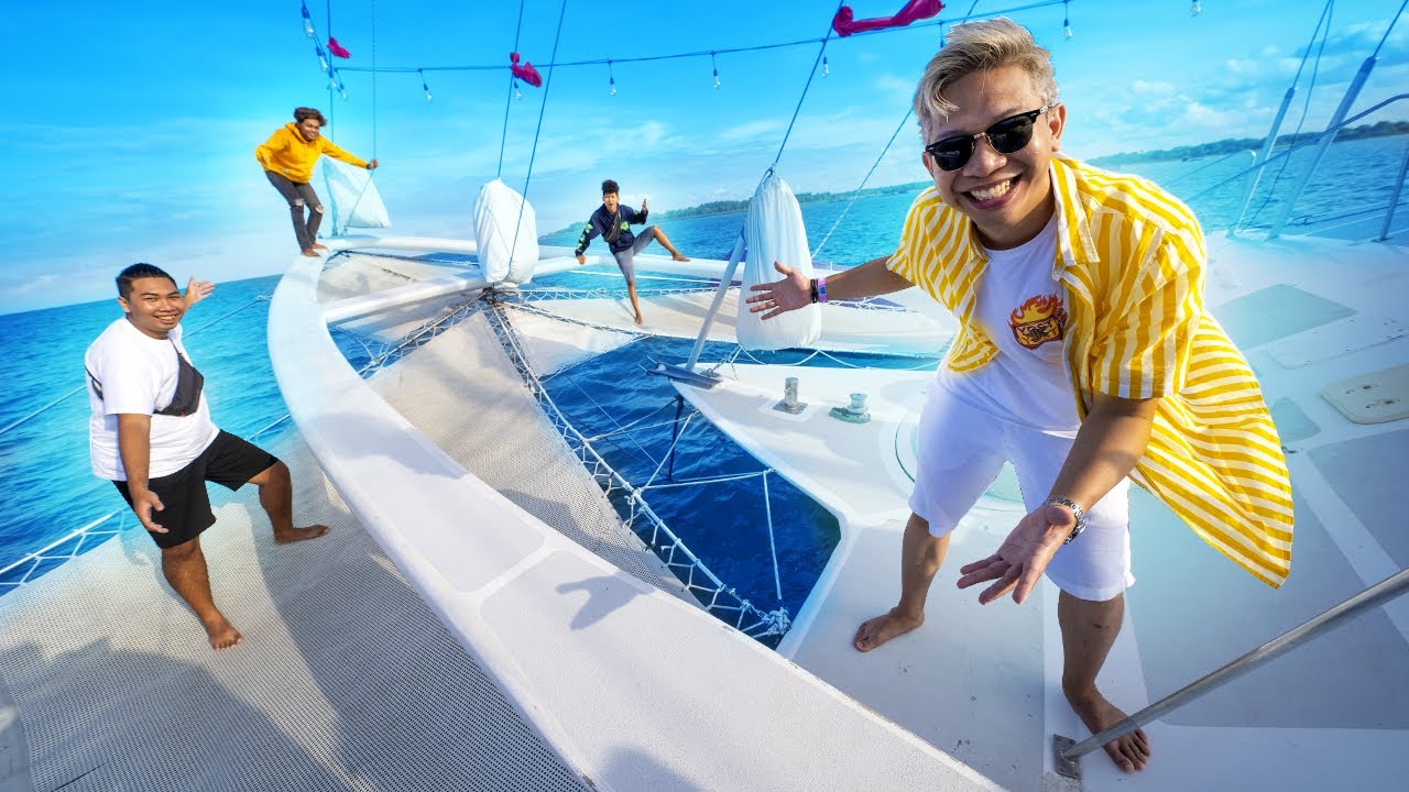 24 JAM DI YACHT KAPAL PESIAR MEWAH!! #01
