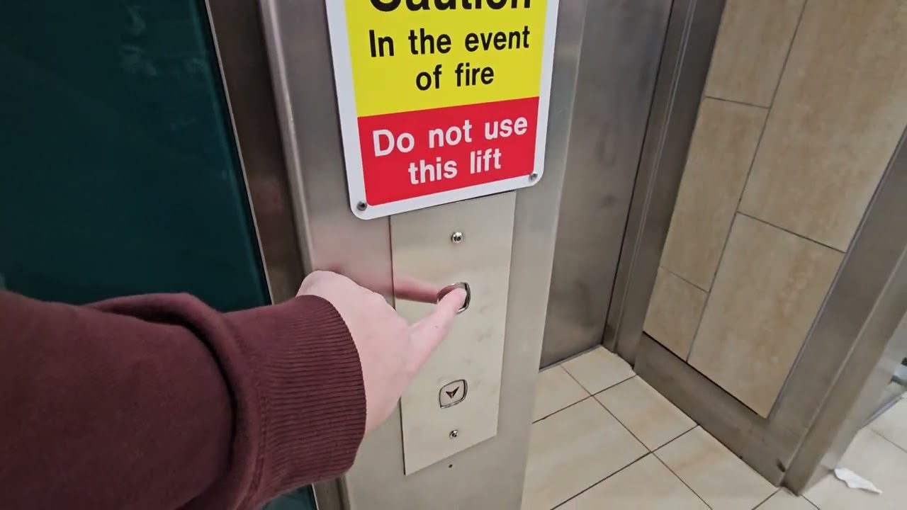 Morris Vermaport Lift @ Haymarket Shopping Mall in Leicester