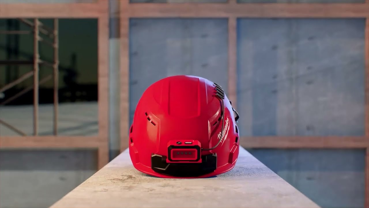 DÉCOUVREZ LE NOUVEAU CASQUE DE CHANTIER BOLT™ 200 - MILWAUKEE®