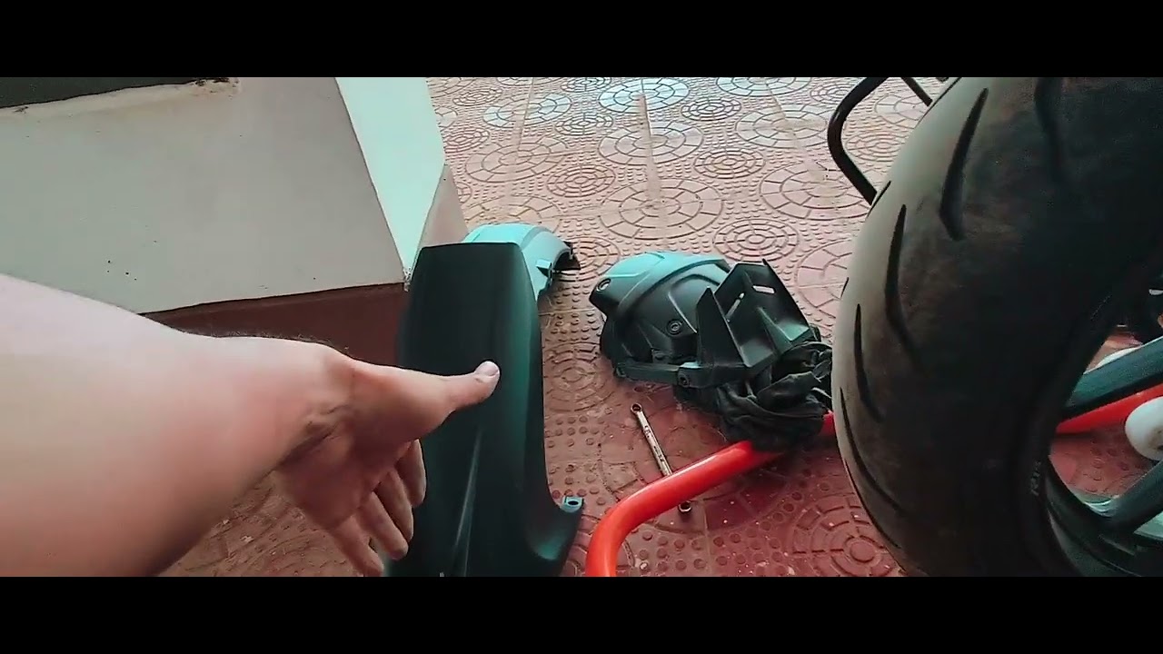 Yamaha R15 V4 Mud Gaurd installation