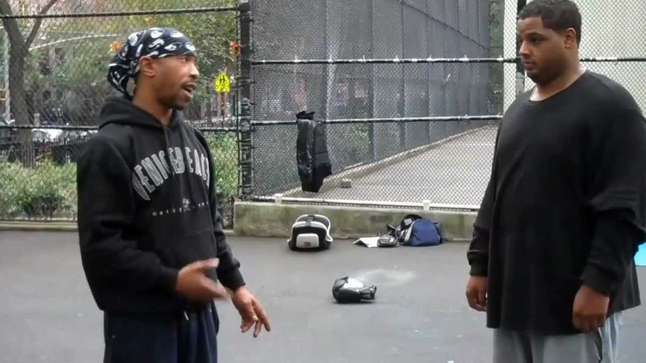 WING-CHUN HAS NO LONG RANGE WEAPONS