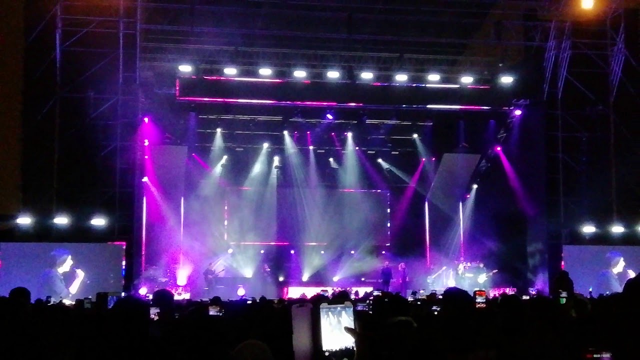 Laura pausini en Perú 2018 QUIERO DECIRTE QUE TE AMO