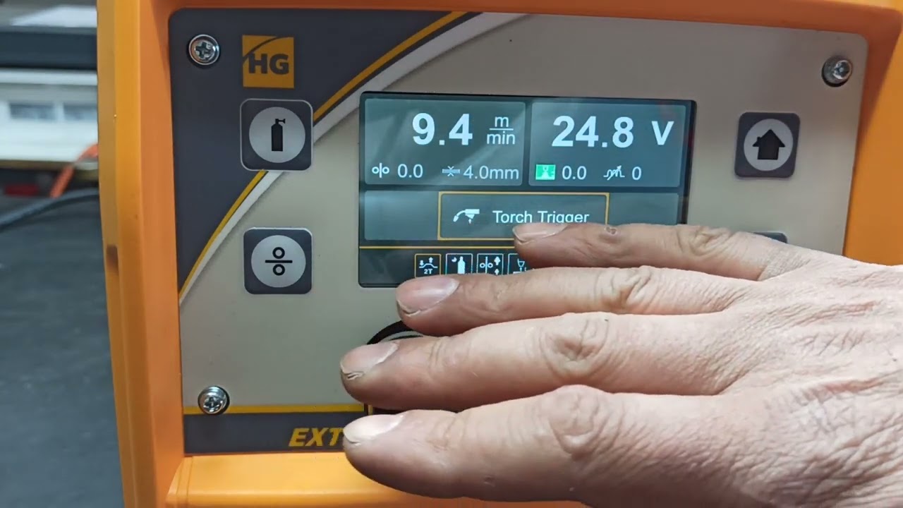 Hugong extremig 200 LCD Prednja ploča