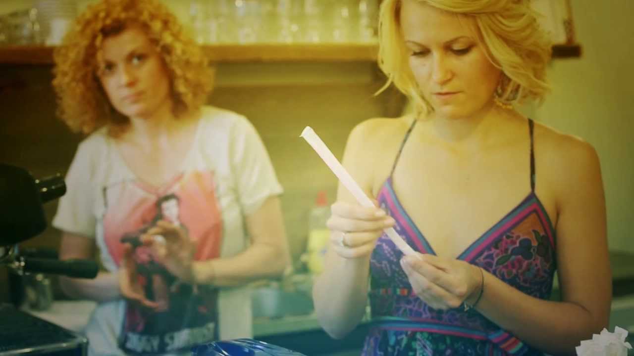 Люси и Камелия: Светът е за двама EVA backstage june 2013