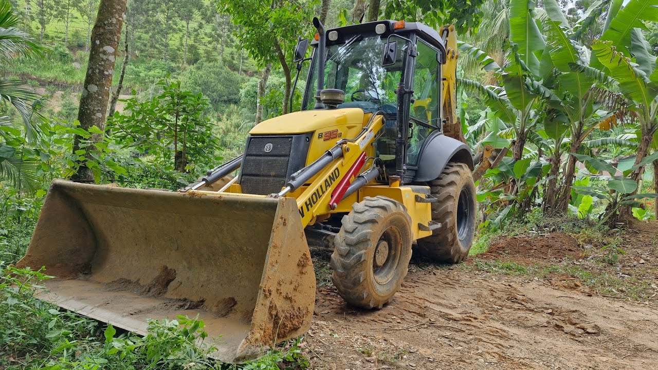 RETROESCAVADEIRA NEW HOLLAND B95B ABRINDO PLATÔ. ##retroescavadeira #trator #newholland #brasil 