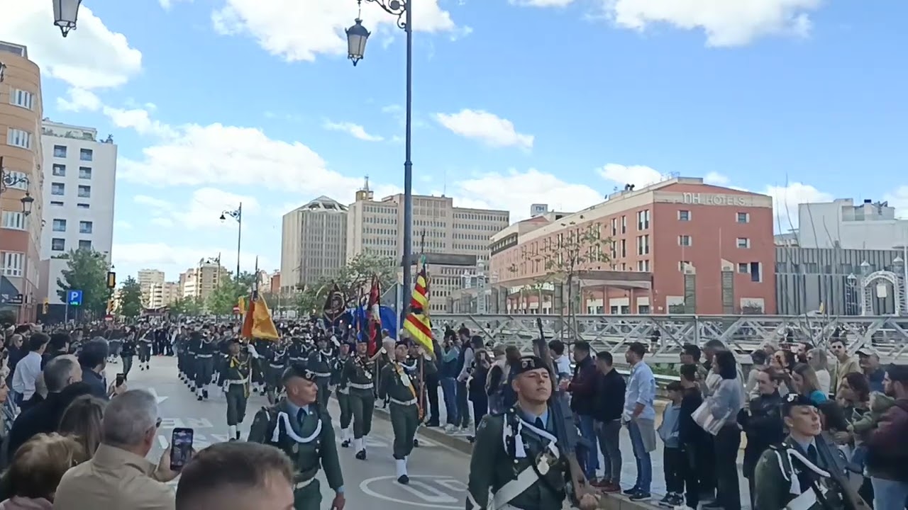 Desfile de la BRIGADA paracaidista en el traslado de animas y ciegos| Semana Santa Malaga 2025