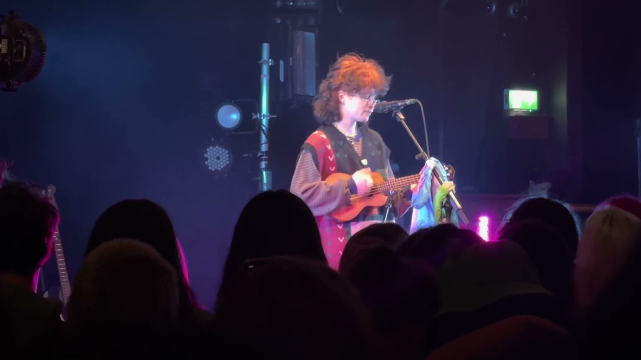 Cavetown 24.11.22 - Hug All Ur Friends