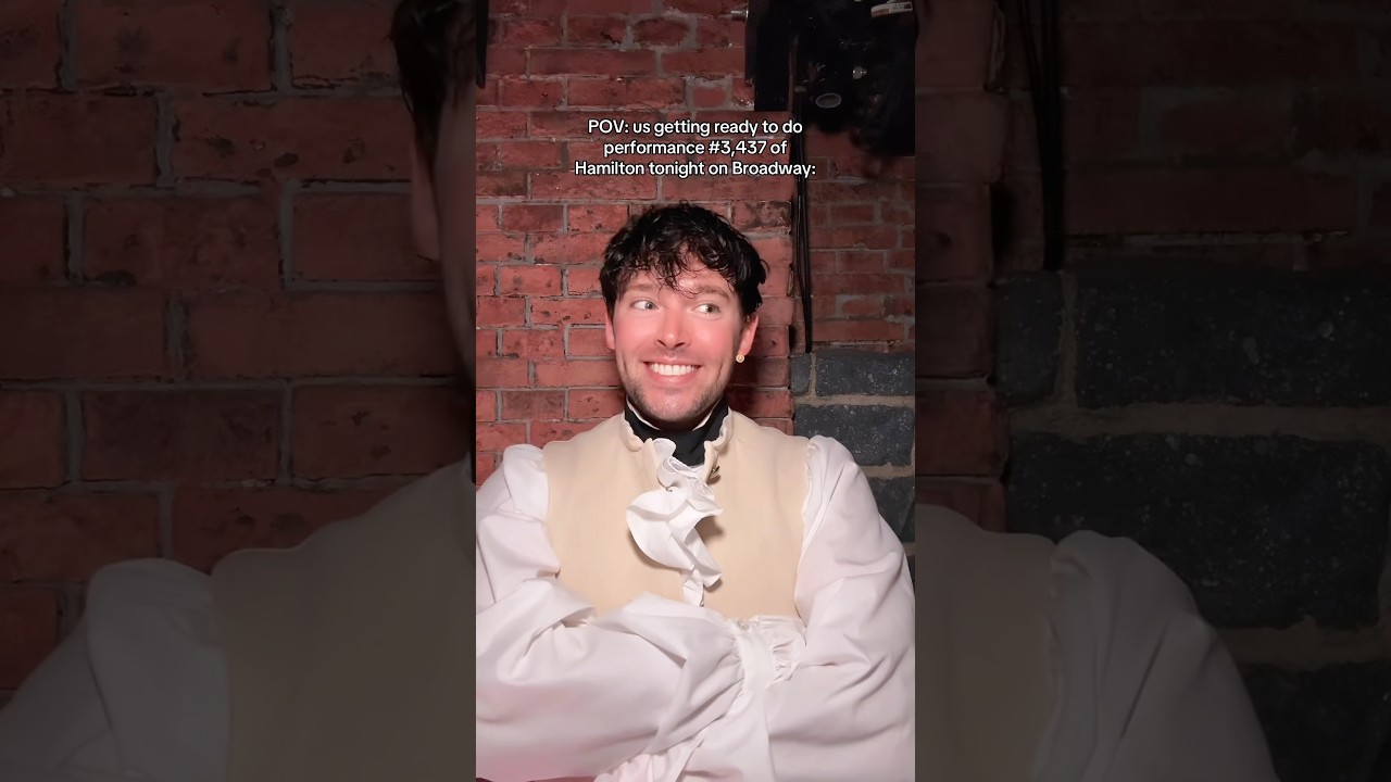 готовлюсь к 3437-му спектаклю «Гамильтон» 🫡 