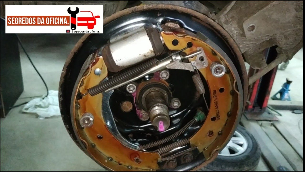 como é posição correta ,lona freio Peugeot 207 sw,sapatas traseira como  regula .
