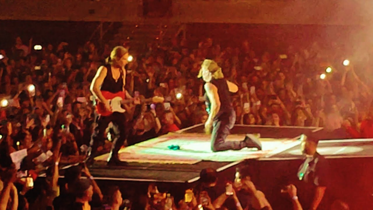 Maná - Clavado En Un Bar (Barcelona 2024 , en el Palau Sant Jordi)
