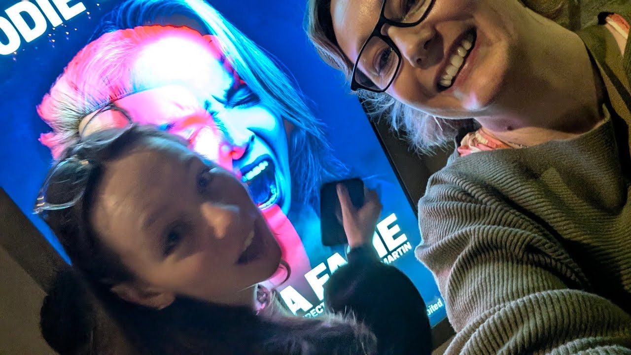 Prima Facie with the amazing Jodie comer. Fizzy 5