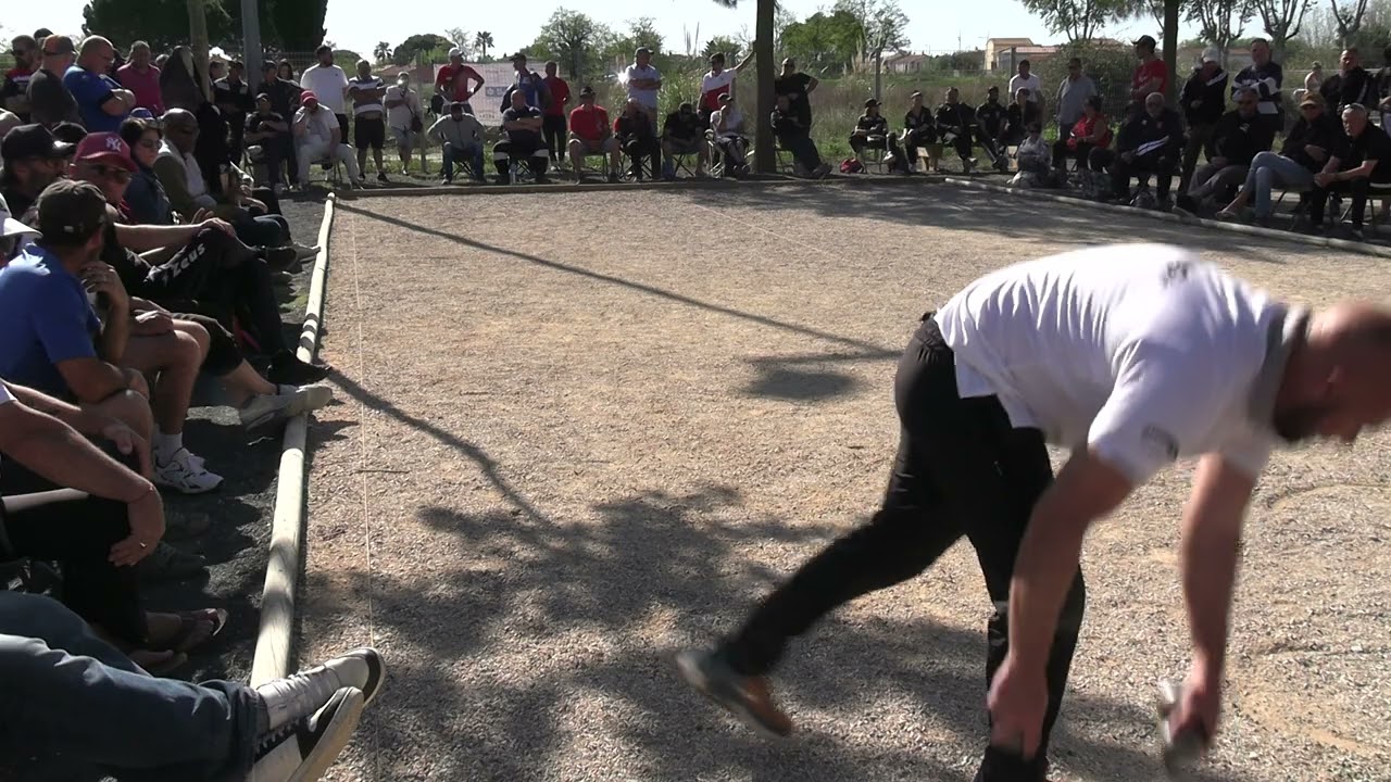8eme de finale tàt masculin Durk contre Chacon Régis